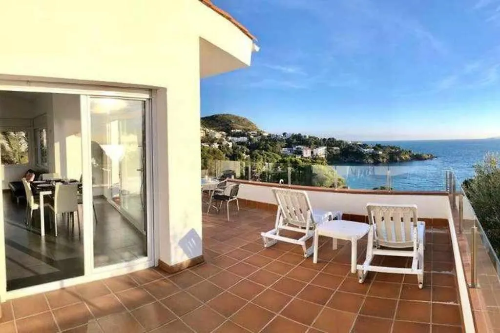 Atico Almadrava Apartman Roses