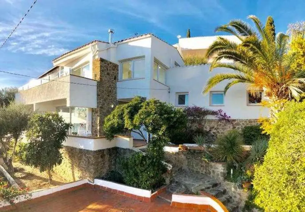 Atico Almadrava Apartman Roses